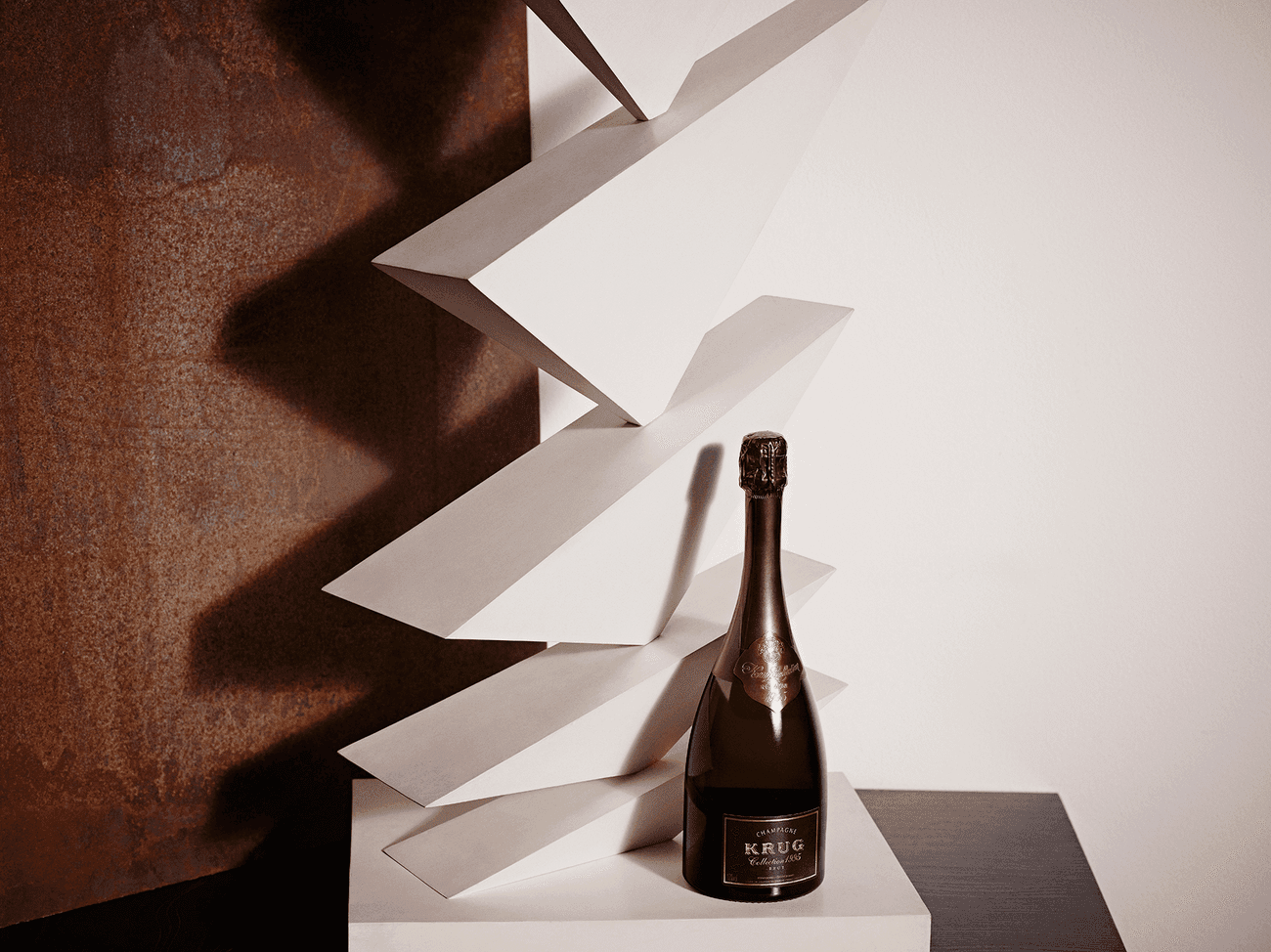 Szampan Krug Rosé w fioletowym opakowaniu